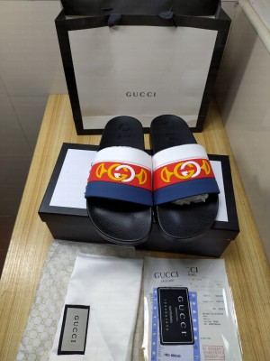 Gucci Unisex Rubber Flat Slide Sandals 017 2021 Collection
