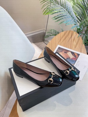 Gucci Women's ballet flat with Horsebit Black