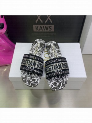 Dior Dway Slide With Crystal Embroidered Cotton 2023 Collection 04