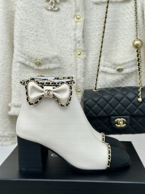 Chanel Women's Chain Around With Bow Leather/Grosgrain Ankle Boots White 