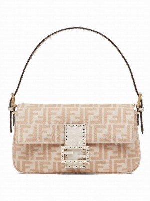Fendi Baguette 1997 8BR792 Cream