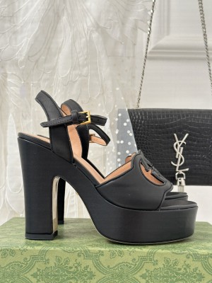 GUCCI WOMEN'S INTERLOCKING G SANDAL ALL BLACK
