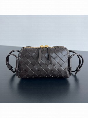 Bottega Veneta Intrecciato Concert Pouch 794258 Fondant