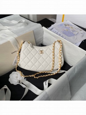 CHANEL 24P CLUTCH WITH CHAIN AP3763 white