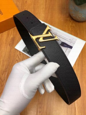 Louis Vuitton Grained Calfskin Reversible Belt 40mm Black/Gold 02 2019 Collection