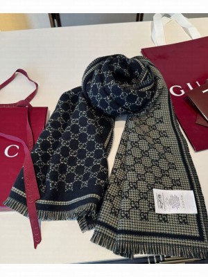 Gucci GG wool scarf