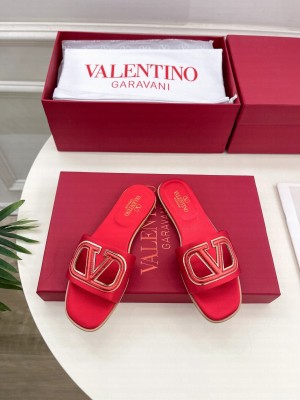 Valentino Garavani VLogo cut-out slide sandal 06 2025