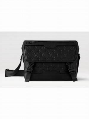 Louis Vuitton Messenger Voyager PM M25121 Black