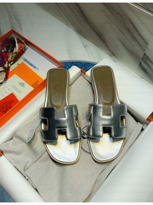 Hermes Oran Flat slippers in Box calfskin 026 2021 Collection