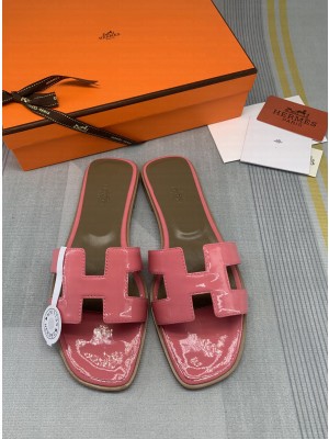 Hermes Oran Patent Calfskin Flat Slide Sandals 118 2022 Collection