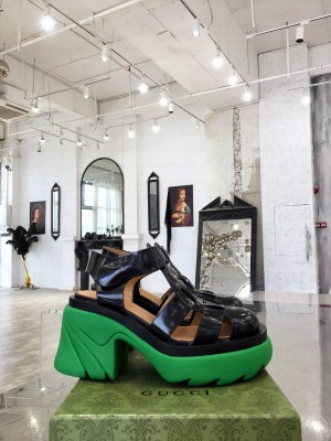 Bottega Veneta Cut out 9.5cm Black Sandals 2021 Collection