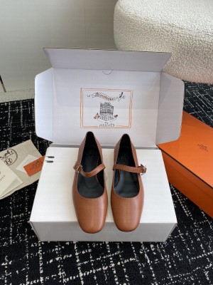 Hermes Jane ballet goatskin flat brown
