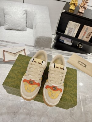 Gucci Unisex Screener Sneaker 012