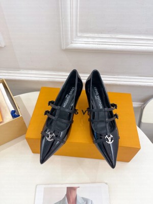 Louis Vuitton 5.5cm Patent calf leather 6AM Pumps Black 2025
