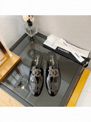 Chanel Patent Leather Mules with Chain CC G39438 Black