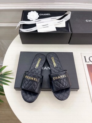 Chanel Quilting lambskin Logo slides black 2025