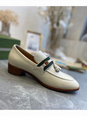 GUCCI                                                                                        Loafer with Web and Interlocking G White