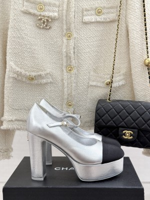 Chanel Mary Janes in Laminated Lambskin & Grosgrain G46433 11cm Pumps Silver 2025 