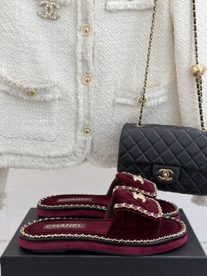 Chanel flat CC turn lock with chain slippers burgundy velvet 2025