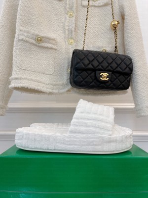Bottega Veneta Unisex Resort Sponge Towel Slides Sandals 2022 Collection,white