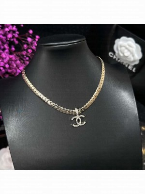 Chanel Women's Necklace ABC074