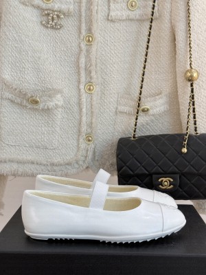 Chanel Mary Janes Lambskin white 2025