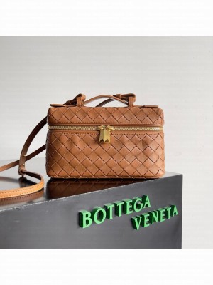 Bottega Veneta Vanity Case On Strap 789109 brown