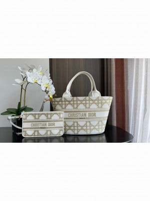 Dior HAT BASKET BAG White and Gold-Tone Macrocannage Embroidery M1328CES
