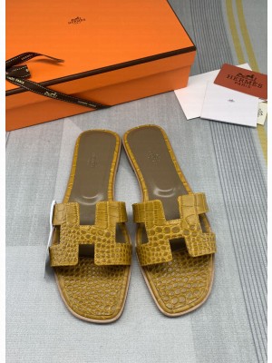 Hermes Oran Crocodile Embossed Leather Flat Slide Sandals 123 2022 Collection