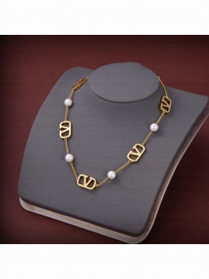 Valentino Necklace V007