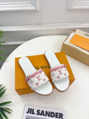 Louis Vuitton Grained Leather Flat Slide Sandals Pink Buckle 2023