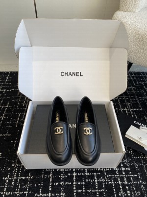 Chanel Women's Leather With Shearling Loafers 2024 Brown