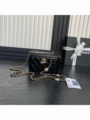 Chanel CLUTCH WITH CHAIN AP4301 black