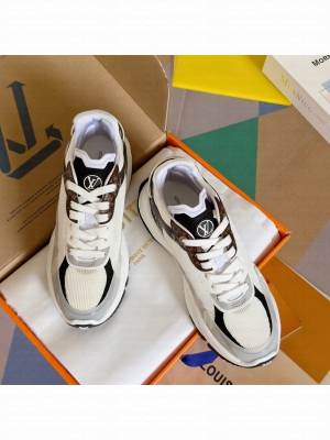 Louis Vuitton Women's Run 55 Sneaker 01