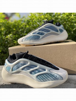 Yeezy Boot 700 V3 GY0260