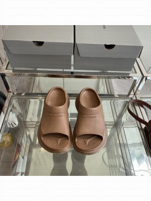 Balenciaga x Crocs Platform Slide Sandals 05