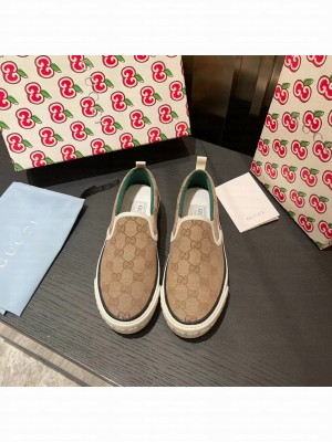 Gucci 1977 Slide On Sneakers Spring/Summer 2021 Collection, Beige