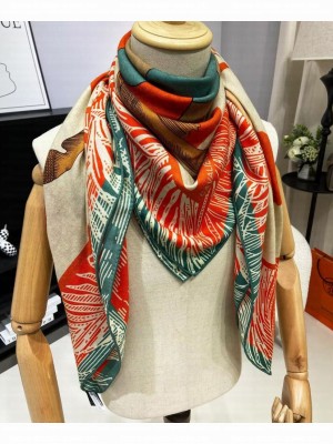 Hermes Women's Cavalier en Formes Scarf Green