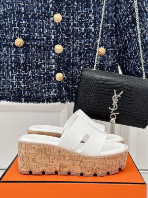 Hermes Eze 30 Sandals 02