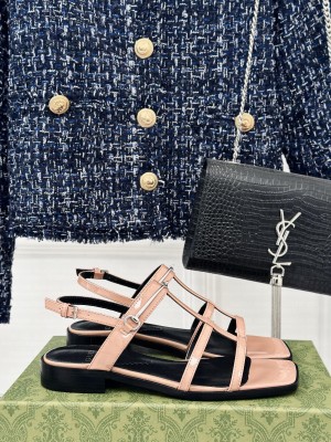 GUCCI Horsebit Slim Flat Sandals In Light Pink