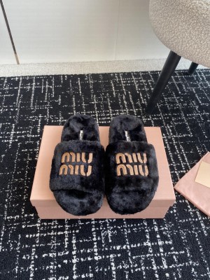 Miu Miu Shearling Slide 05