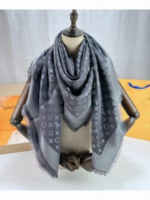 Louis Vuitton LOCK AND GO SHINE Shawl