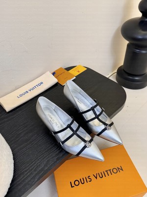 Louis 1AGWW2 6AM Pumps Silver 2025