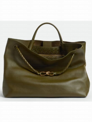 Bottega Veneta Large Andiamo Silky calfskin 806010 Olive oil