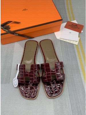 Hermes Oran Stone Embossed Leather Flat Slide Sandals 096 2022 Collection