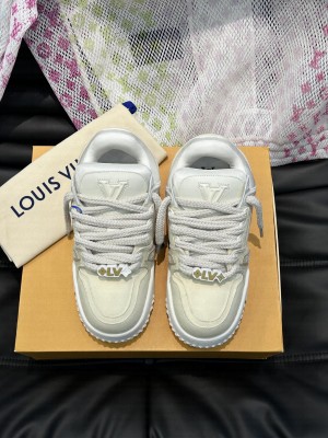 Louis Vuitton Unisex LV Trainer Maxi Beige Sneaker