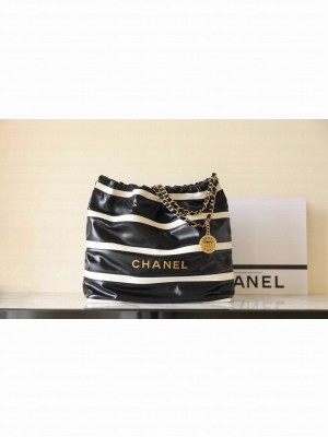 CHANEL 22 HANDBAG AS3260 Black&white