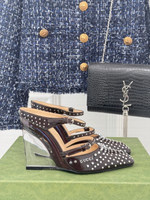 Gucci Women's 10cm Burgundy Shiny Leather With Allover studs 827856 Wedge Mule 2025