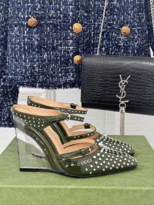Gucci Women's 10cm Green Shiny Leather With Allover studs 827856 Wedge Mule 2025