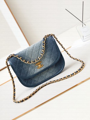 CHANEL MESSENGER BAG AS4845 Denim blue